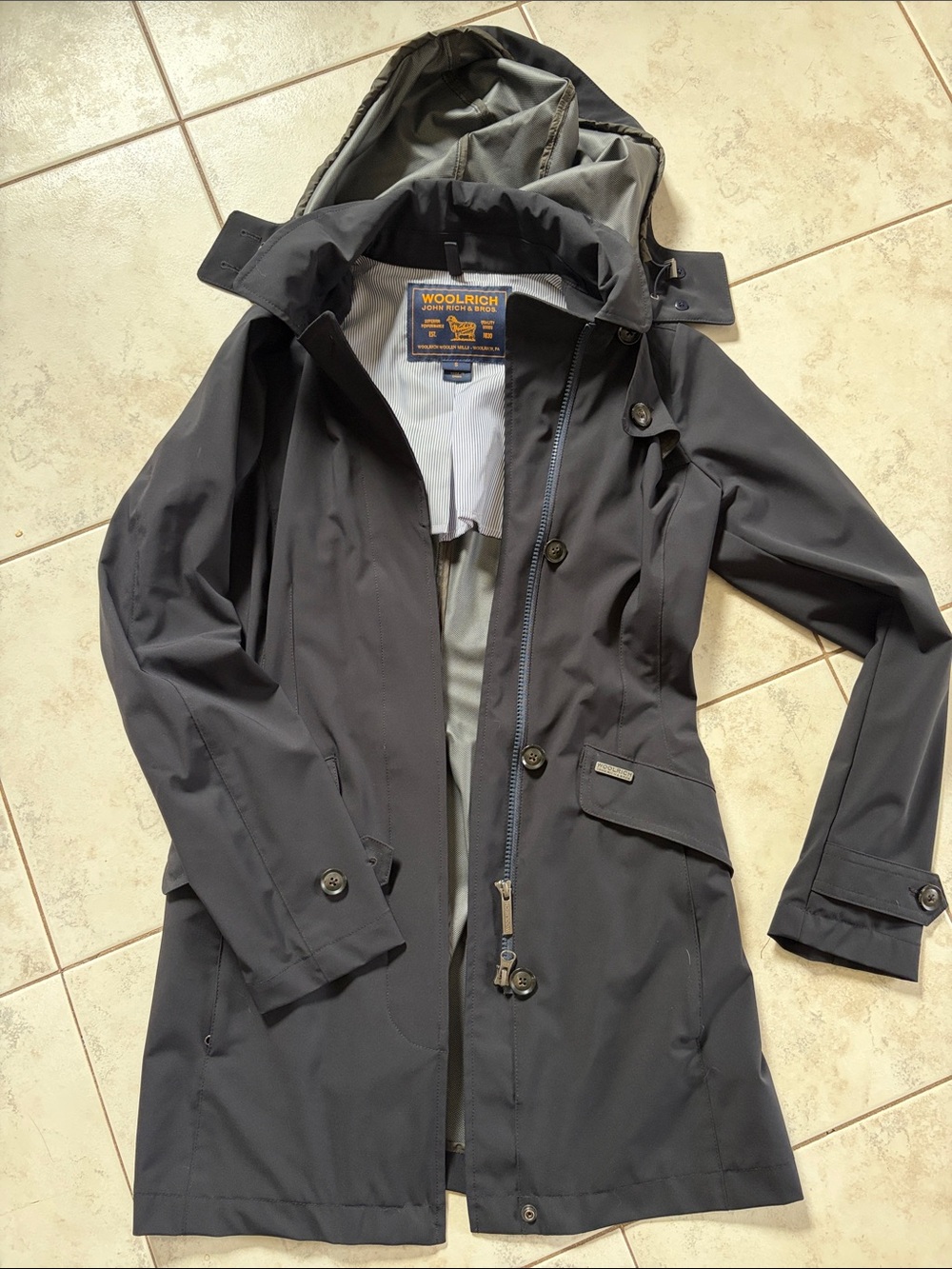 Ladies Woolrich rain jacket